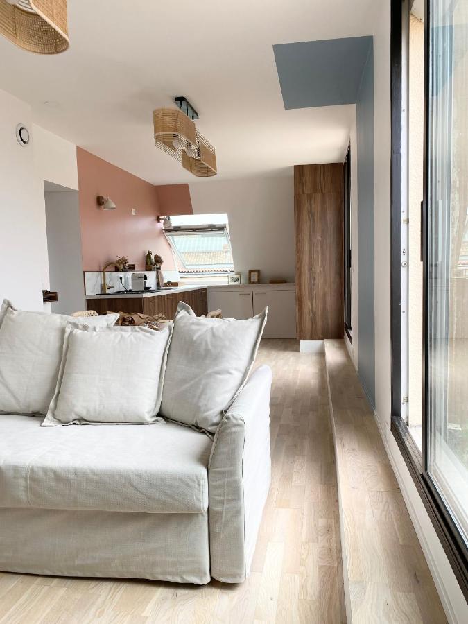 Appartement Hyper Centre Avec Terrasse A Tourny *