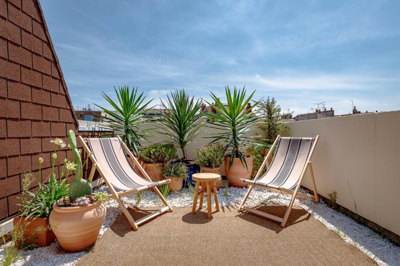 Appartement Hyper Centre Avec Terrasse A Tourny *
